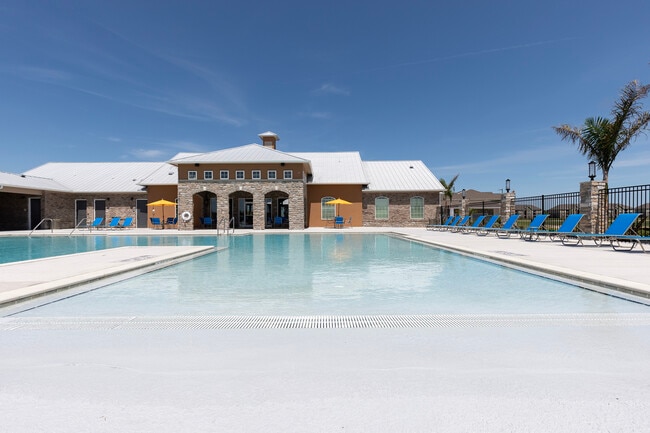 Cocoa Grand Apartments