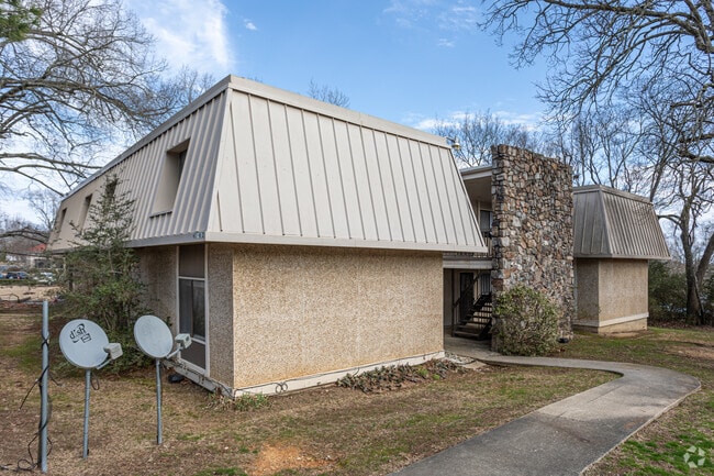 Indiandale Apartments
