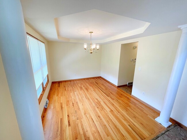Photo - Spacious 3 bed 2.5 Bath Home Ready to Rent...