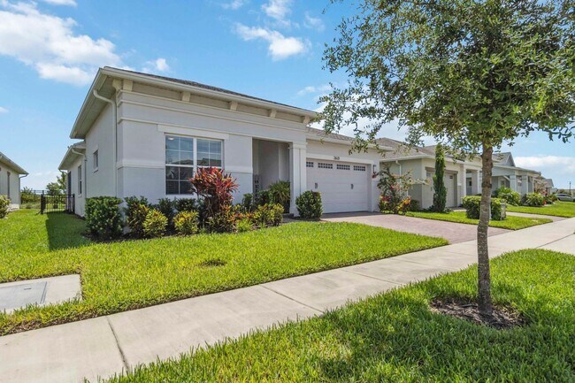 Photo - For Rent: Immaculate 3 Bed, 3 Bath + Flex ...