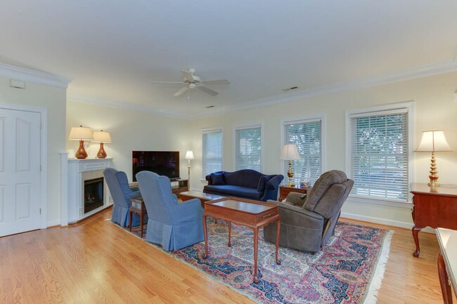 Photo - 4609 Town Creek Dr
