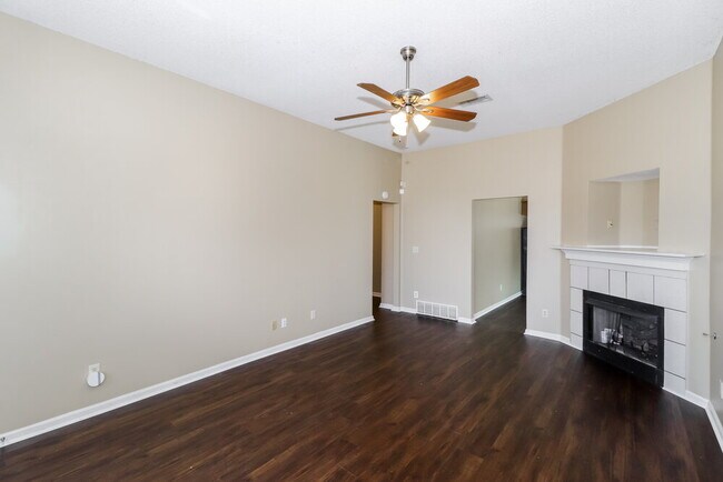 Photo - 1000 Leconte Gap St