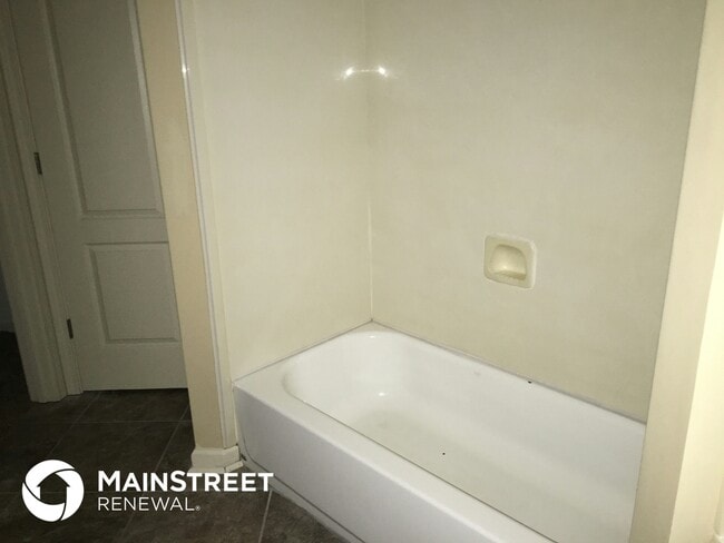 Photo - 1393 Marhill Cove