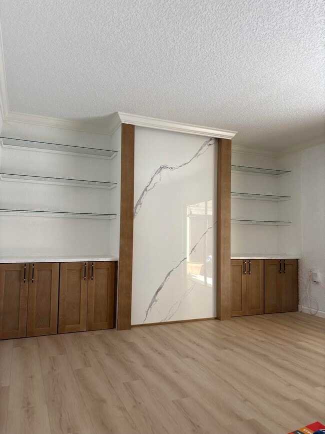 Photo - 1010 10th Ct