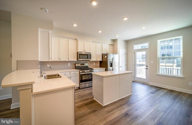 Photo - 14062 Sunrise Valley Dr