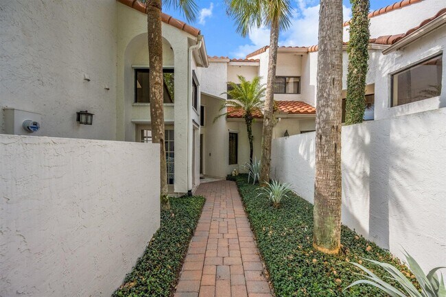 Photo - 2443 Windsor Way Ct
