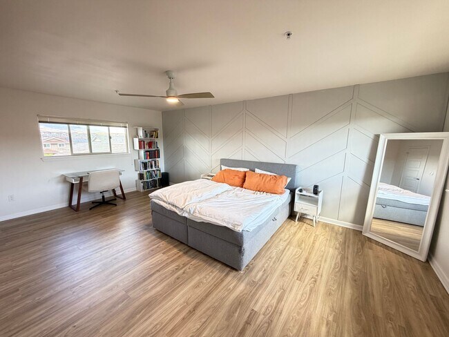 Photo - 2 Bedrooms | 2.5 Bathrooms | 2 Open Parking | Rent: $3,600/month