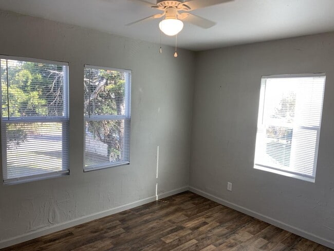 Photo - 804 NE 30th St