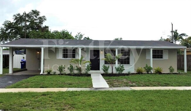 Building Photo - 401 SW 68th Blvd Rental
