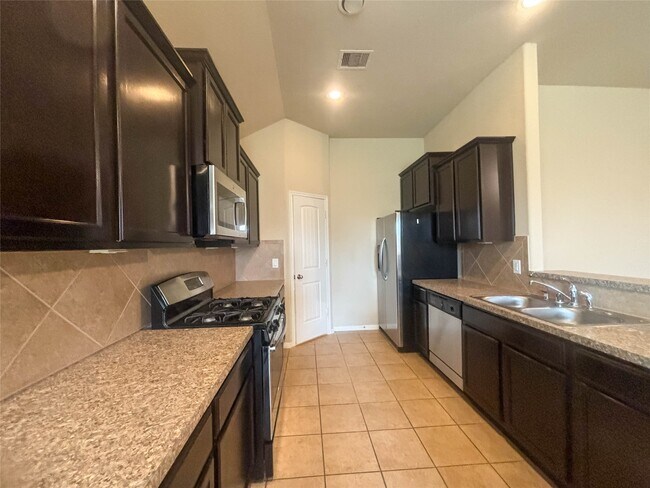 3407 Daniel Falls Ln