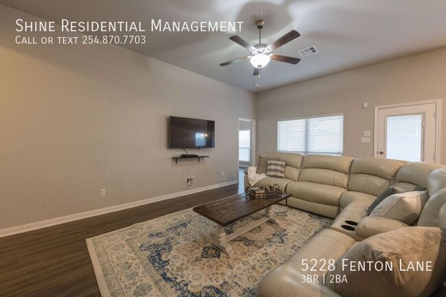 Photo - 5228 Fenton Ln