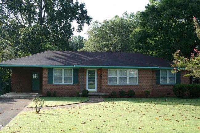 Building Photo - 3600 Lakewood Rd NW