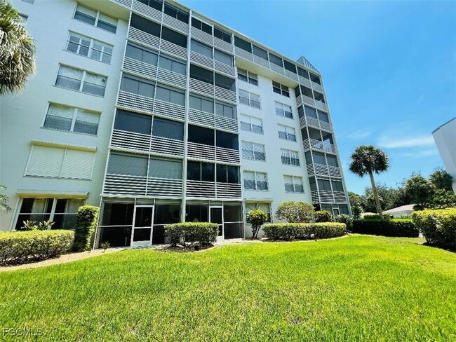 Building Photo - 285 Naples Cove Dr Unit 1102