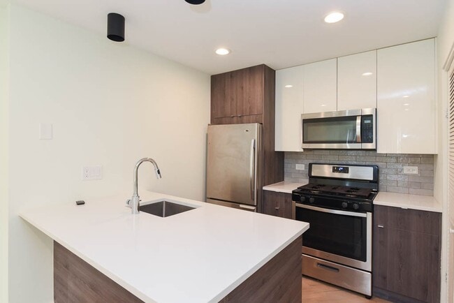 Photo - 843 W Grace St Unit 201F