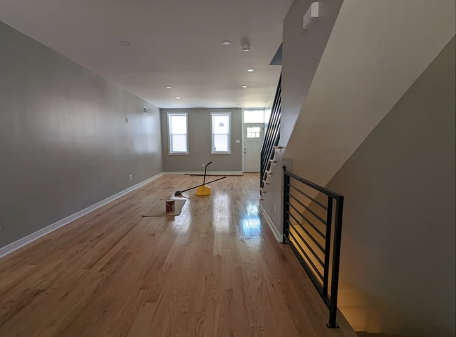 Photo - 2504 W Seybert St