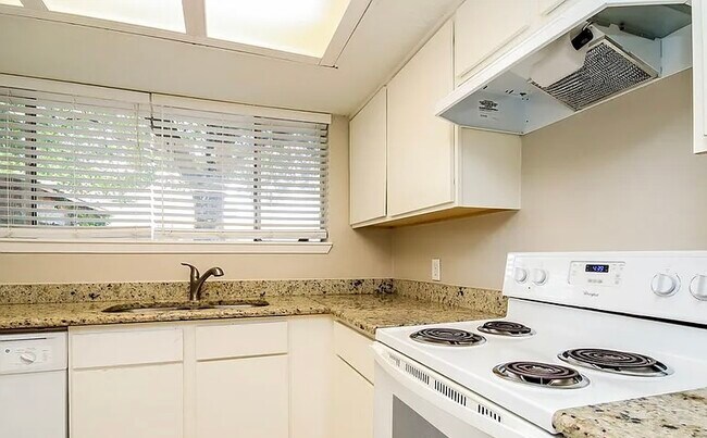 Photo - 2710 Quiver Ln