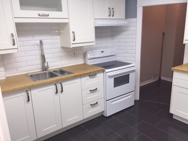 Building Photo - Main Floor Unit 1