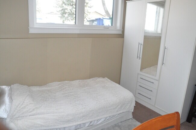 Photo - 1508 Laura Av