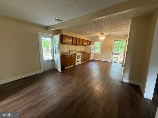 Photo - 6565 S Spotswood Trail