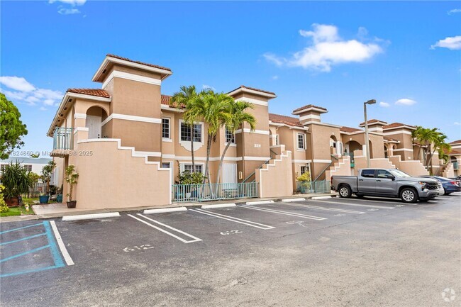 Building Photo - 6445 SW 130th Pl Unit 612 Rental