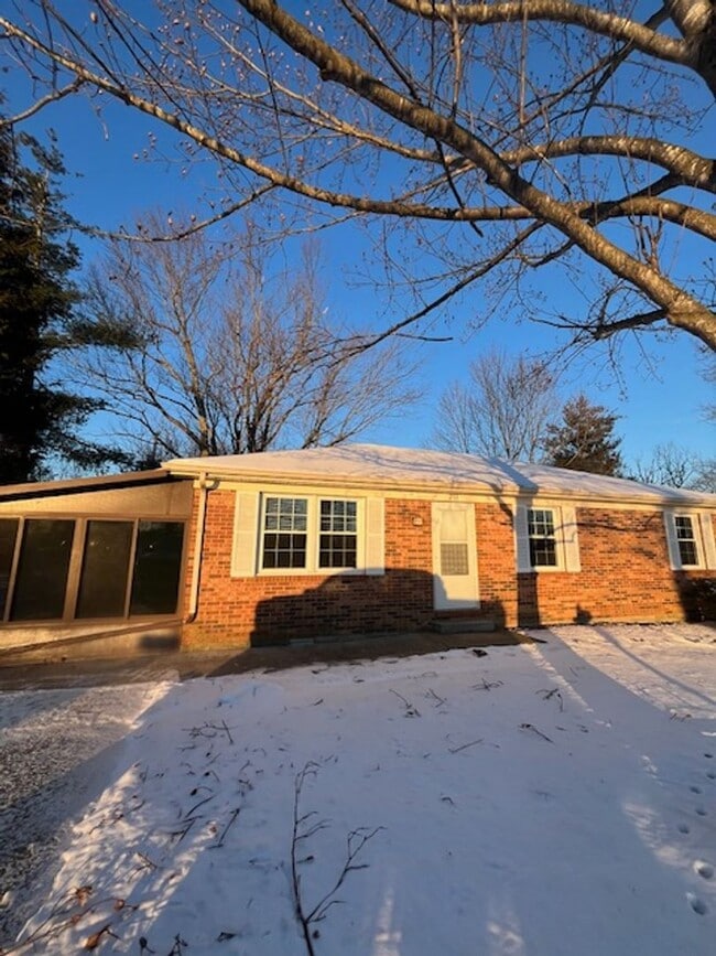 Photo - 201 S Glencove Ave