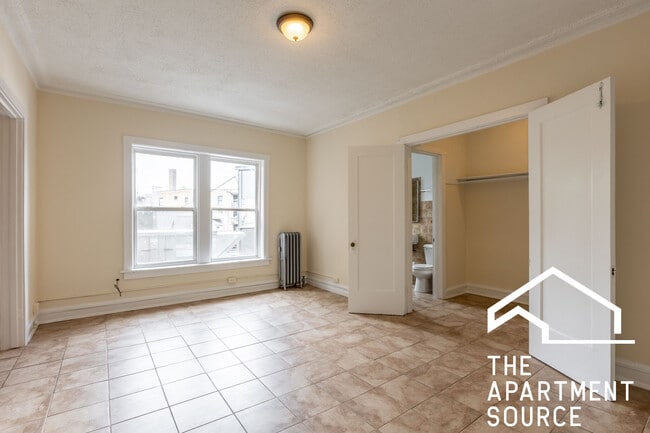 Photo - 2712 N Milwaukee Ave Unit 212