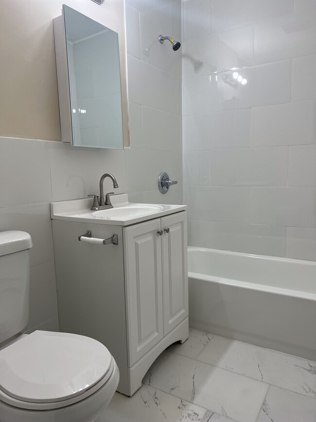 Photo - Branford Hills Apartments