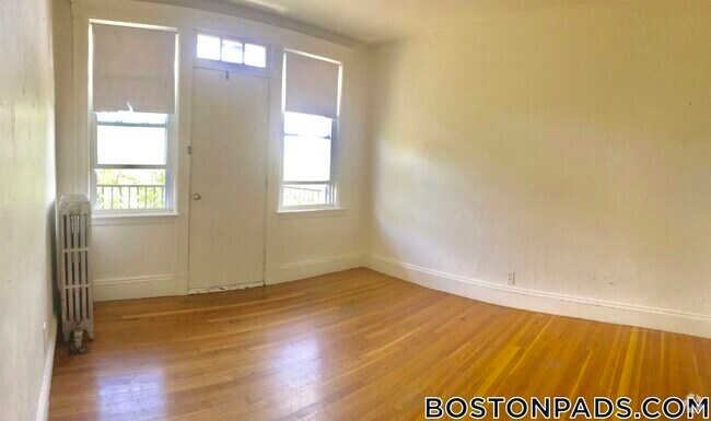 Building Photo - 1634-1640 Commonwealth Ave Rental