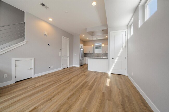 Photo - 1632 Lowell Blvd