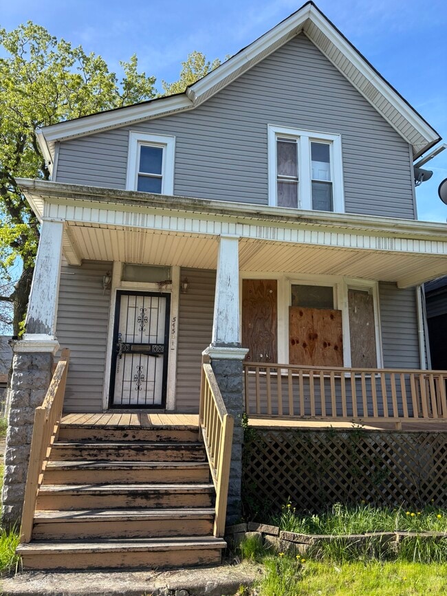 Photo - 545 W 62nd St Unit 2