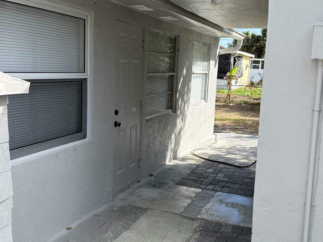 1539 Magnolia Dr Unit Studio apartment B