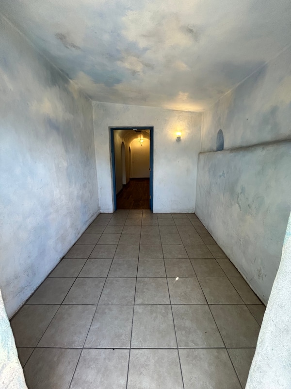 Photo - 433 E 23rd St
