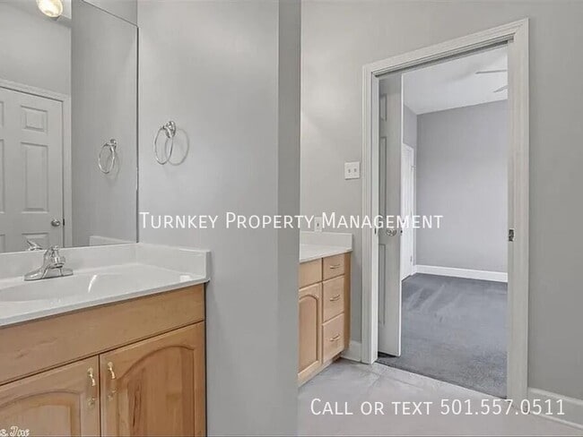 Photo - 4314 Old Oak Dr