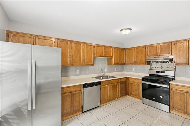 3447 Kingswood Run