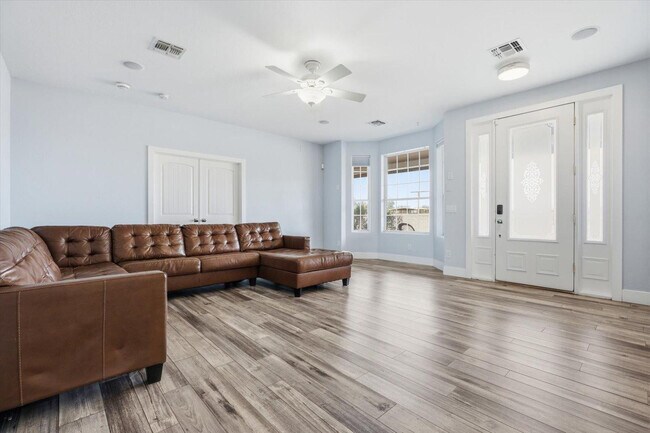 Photo - 20305 W Peak View Rd