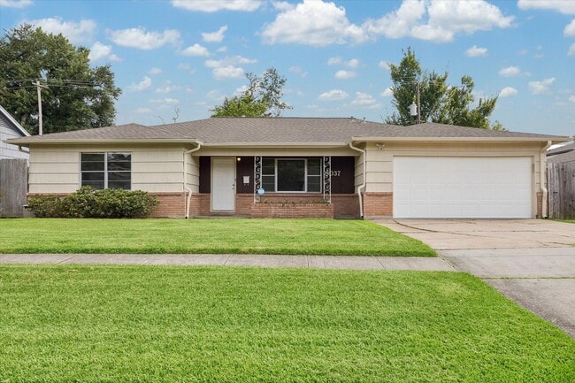 Photo - 8037 Longridge Dr
