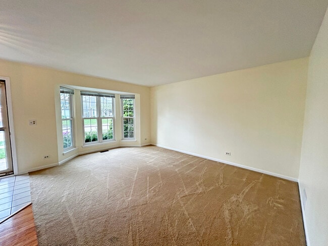 Photo - 6146 Golfview Dr