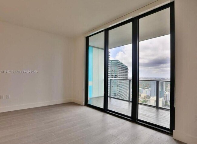 Photo - 1010 Brickell Ave