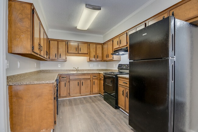 Photo - 357 Forest Ct