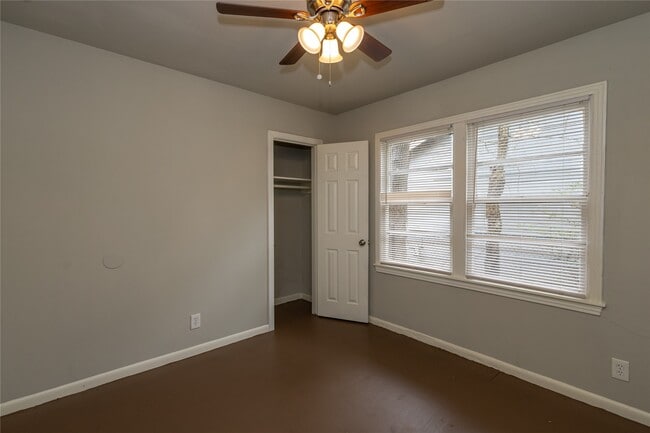 Photo - 4710 El Paso Ave