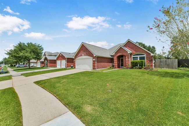 3510 Harbor Pass Ln