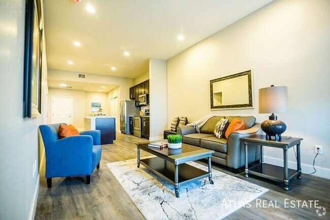 Building Photo - 2905 W 25th Ave Unit 307 Rental