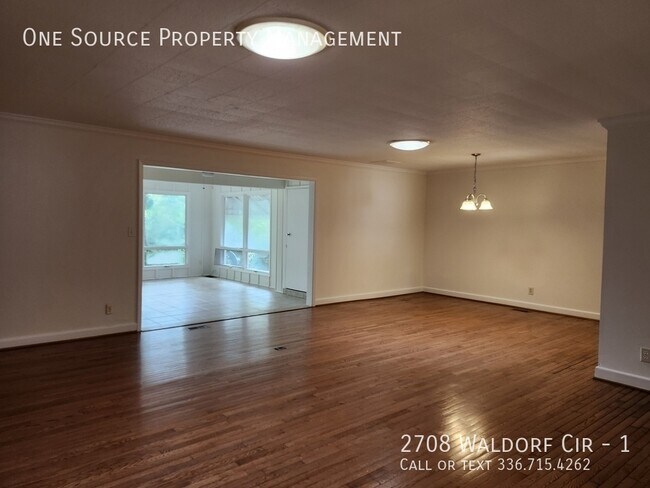 Photo - 2708 Waldorf Cir