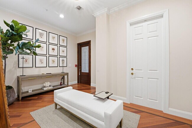 921 Osceola Dr
