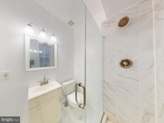 Photo - 1315 Pennsylvania Ave. SE