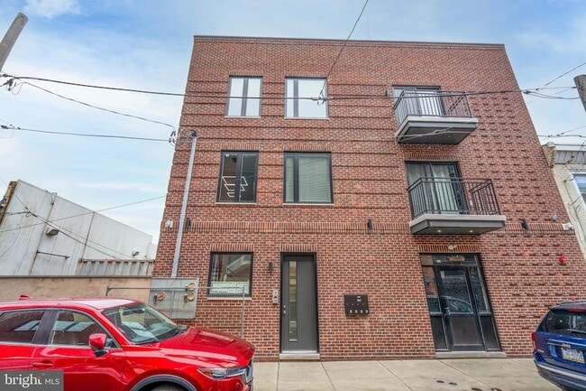 Photo - 2323 E Cabot St Unit 3