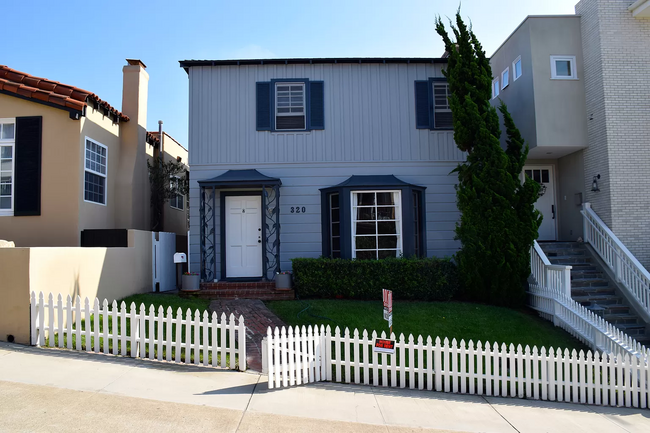 Front View - 320 25th St House