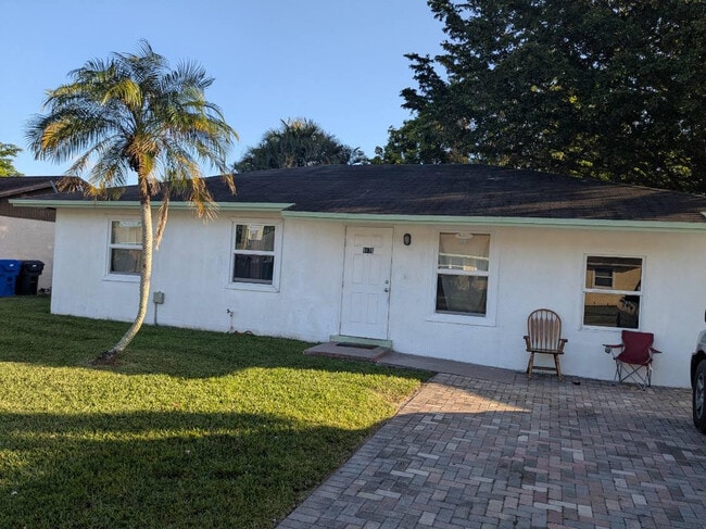 Building Photo - 8170 SW 6th St