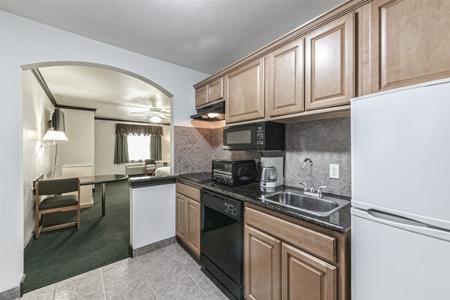 Photo - 1025 Swanson St Unidad 311