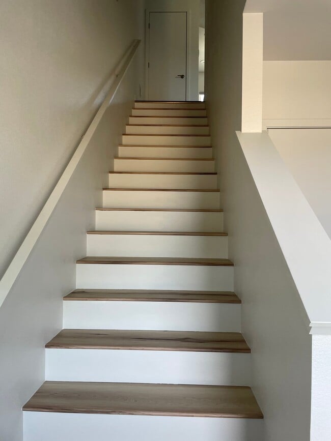 Photo - 225 Green Leaf Street